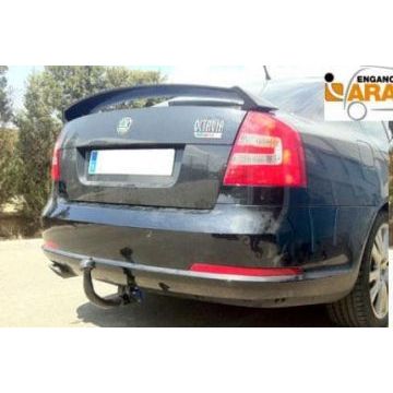 Фаркоп Aragon быстросъемный для Skoda Octavia A5 RS хэтчбек 5дв. (2005-2014) № E5905AV